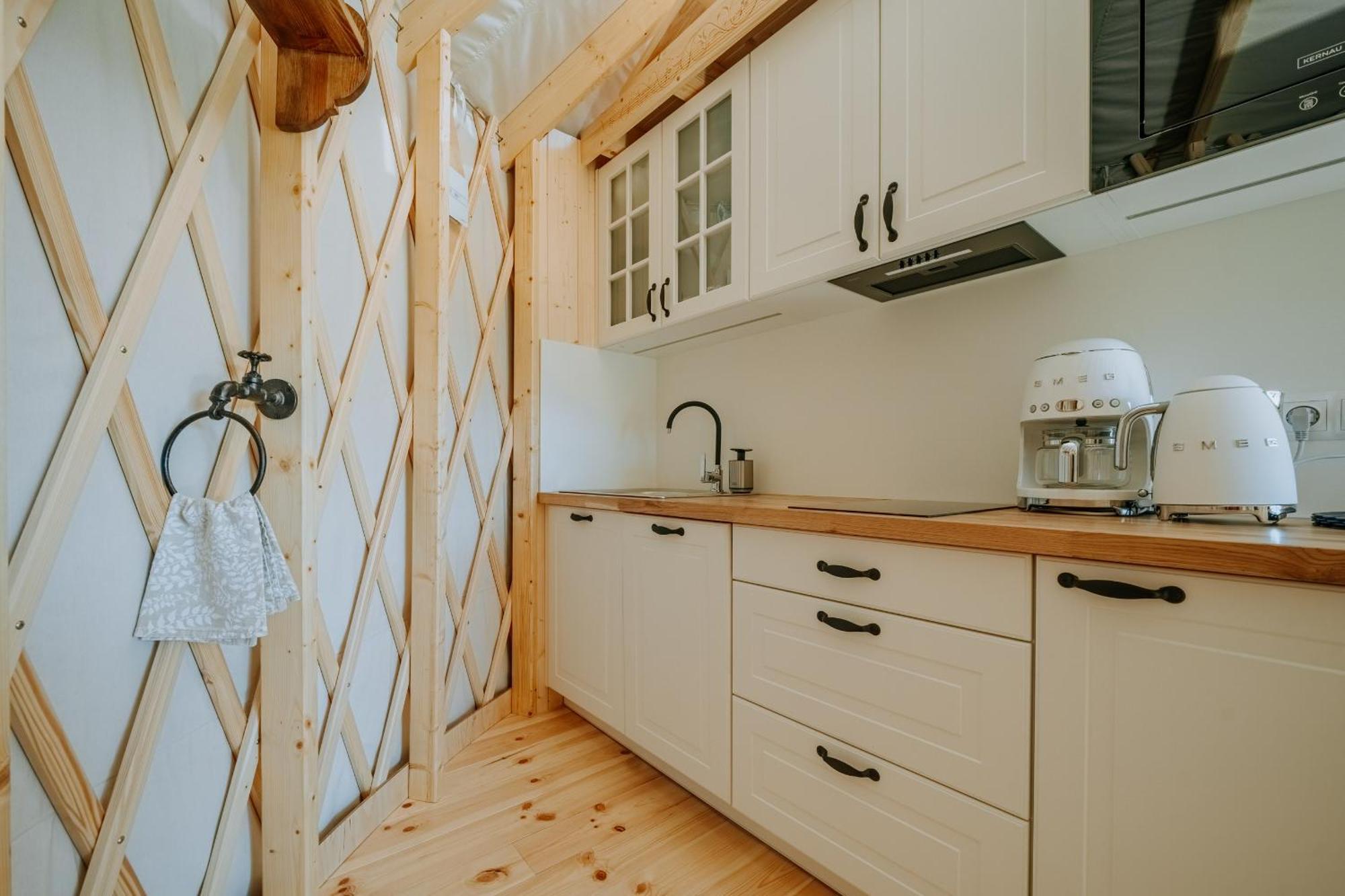 Jurta Na Wypasie - Luksusowy Namiot Z Widokiem Na Gory - Jacuzzi, Sauna, Split Ac, Private, Star View Zakopane Exterior photo