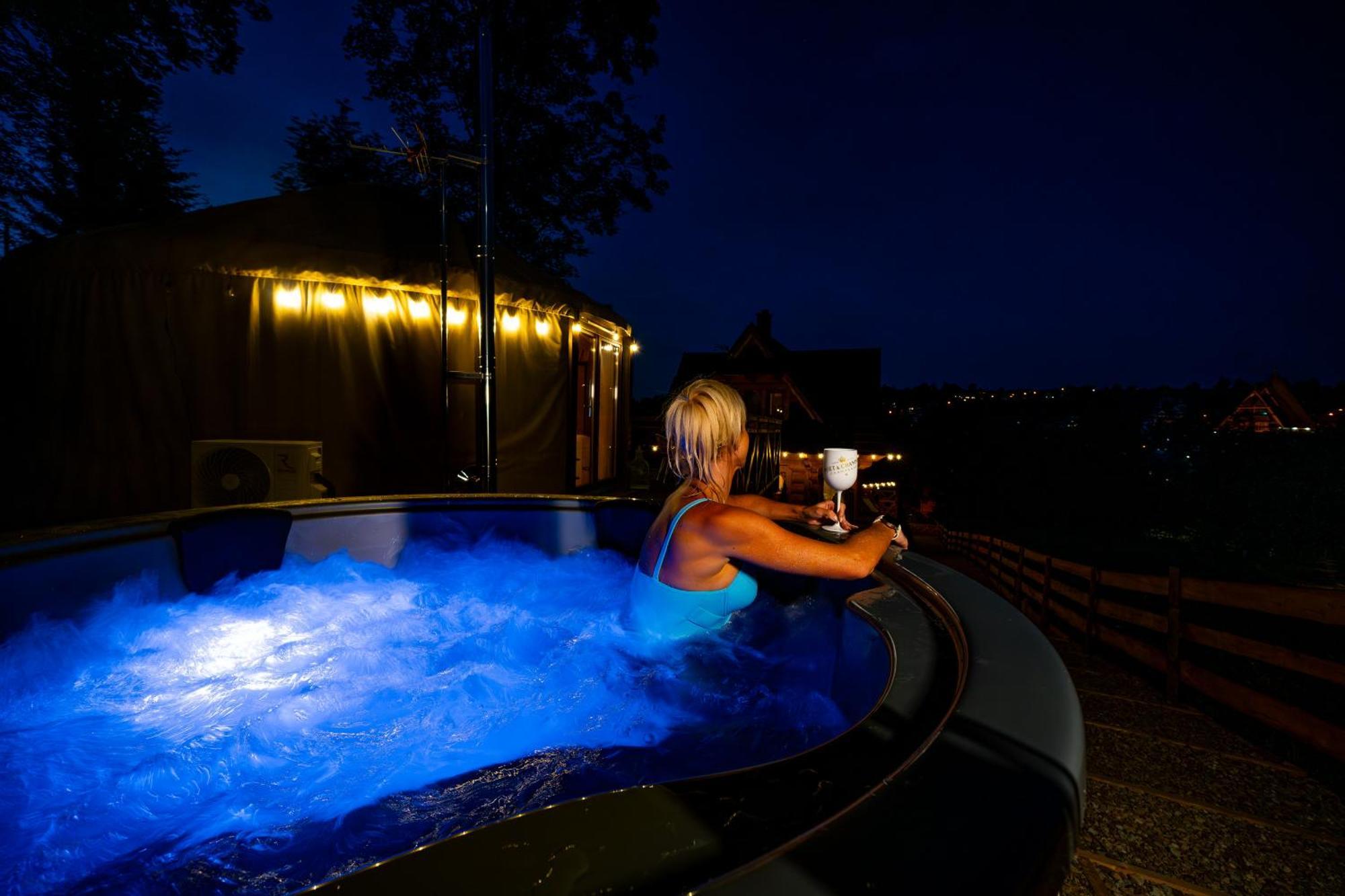 Jurta Na Wypasie - Luksusowy Namiot Z Widokiem Na Gory - Jacuzzi, Sauna, Split Ac, Private, Star View Zakopane Exterior photo